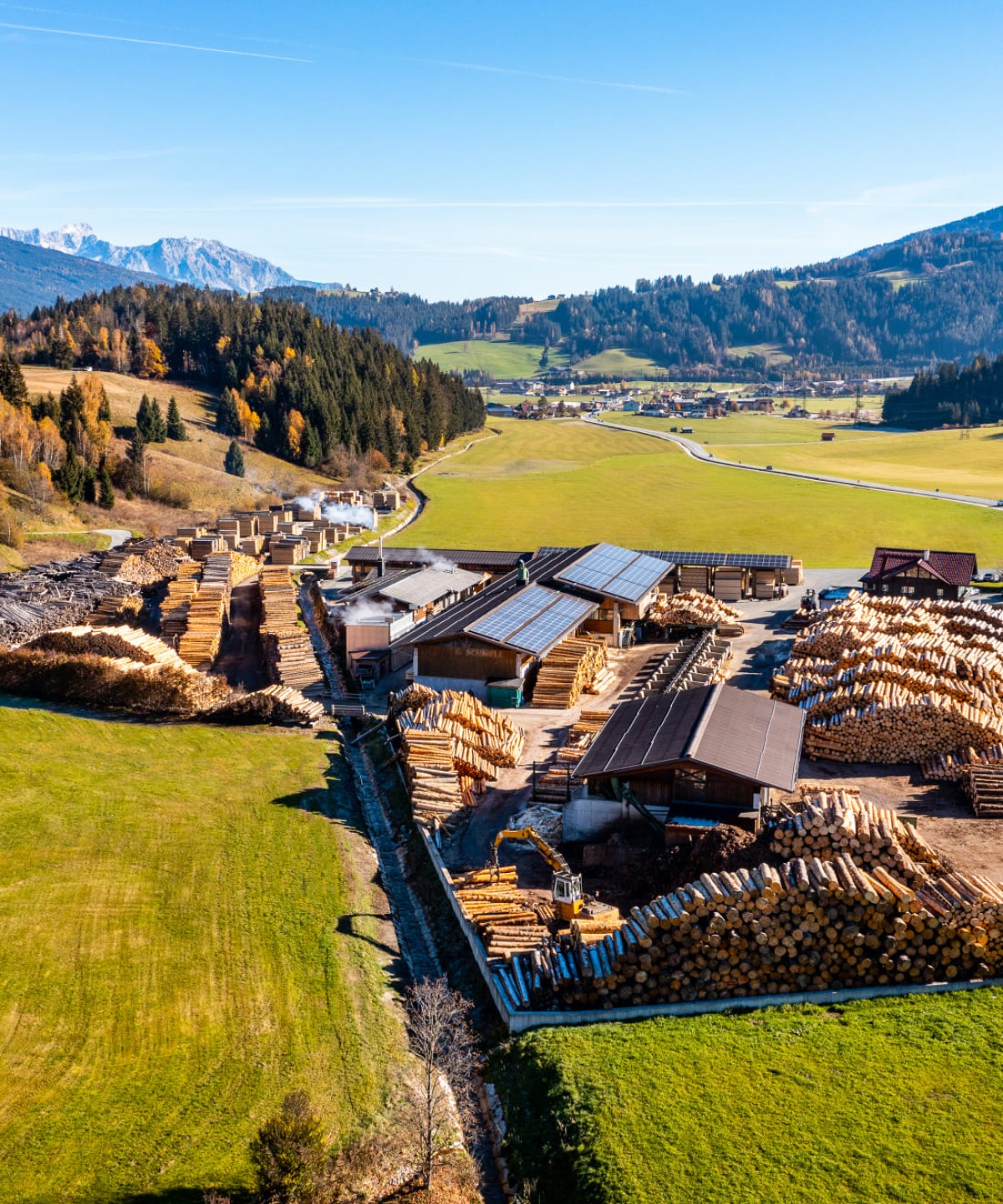 Drohnenaufnahme bei Tag vom Sägewerk © Christian Fischbacher